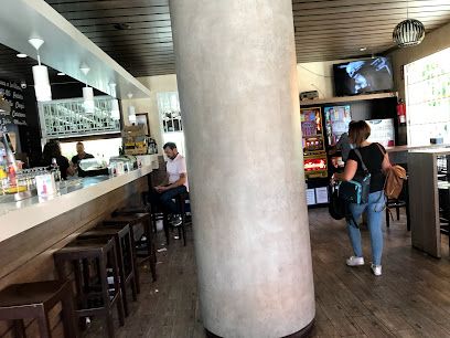 Cervecería cafetería El Parque