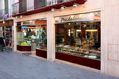 Heladería , Pastelería y Cafetería Güerri